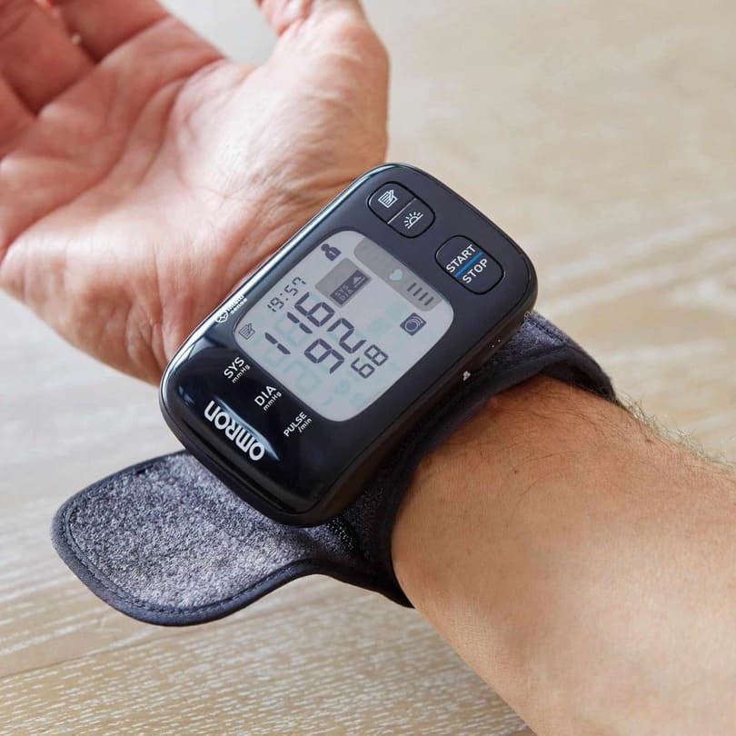 omron r7 intelli it releve de tension