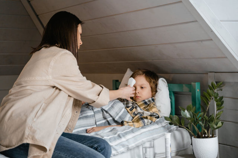 Bronchiolite et grippe chez l’enfant : un suivi simple à la maison