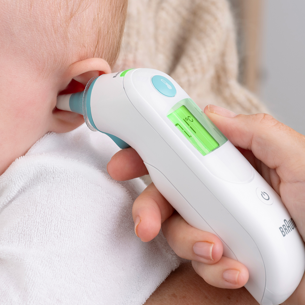 Ecran retroeclaire du Braun ThermoScan 6 avec code couleur